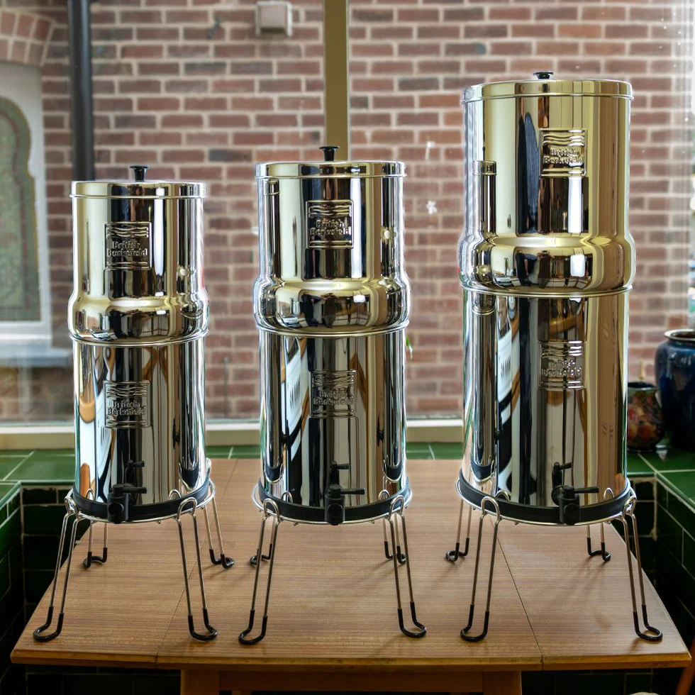 British_Berkefeld_Size_Comparison_Lifestyle_Canada_Water_Filter